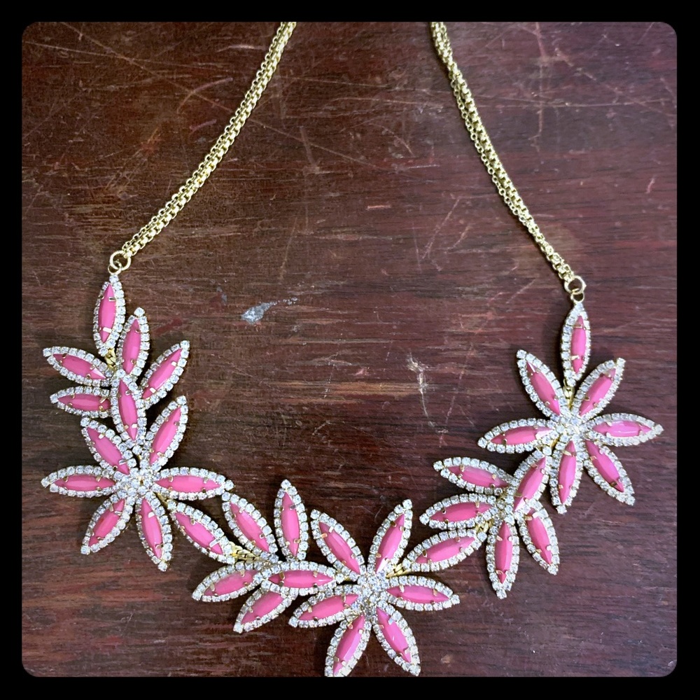 Flower Necklace 🌸